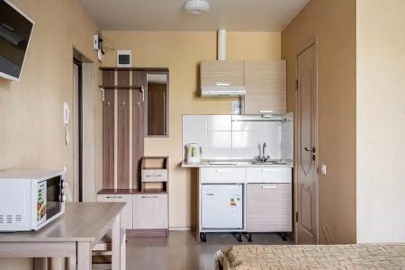 Rosta  by Fanoteli - 280