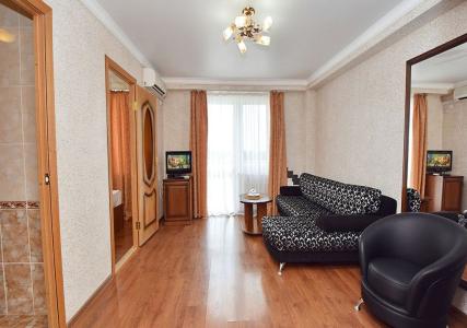 Goldleo (Петра) - 50