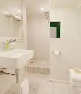 T-Hotel - 19