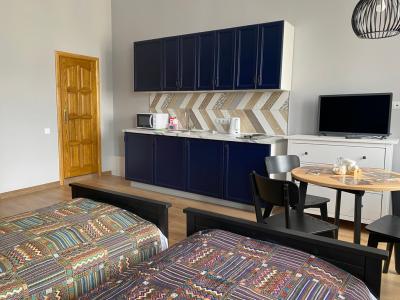 В Центре - 111