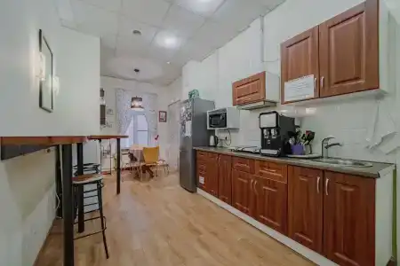 Миссис Хадсон - 0