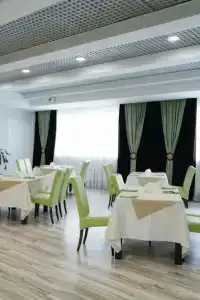Лафер Ренессанс & SPA - 9