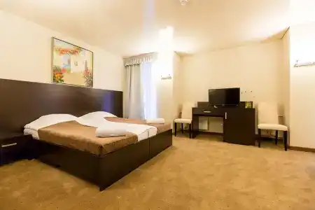 Лафер Ренессанс & SPA - 6