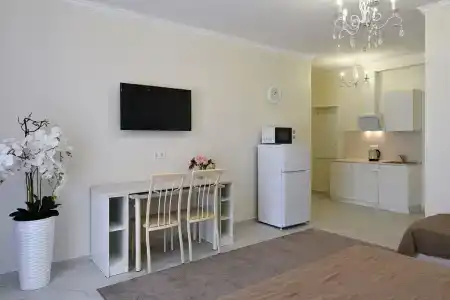 Белая дача - 80