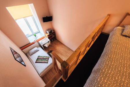 В Центре - 143