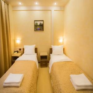 Green Street & Hostel - 6