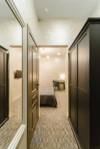 Weekend Inn - 23