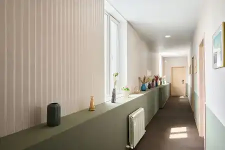 Uhotel - 15
