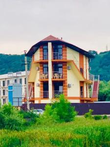 Summer House - 11