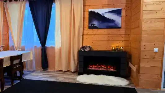 Коттедж с баней, горячей купелью, летним бассейном - 8