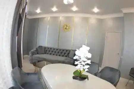 Уютная Евротрешка на Крайнова 3 - 4