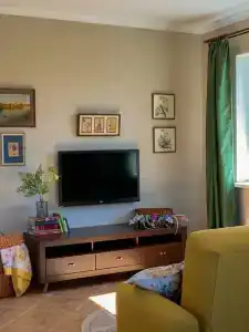 Уютный домик на берегу реки - 6