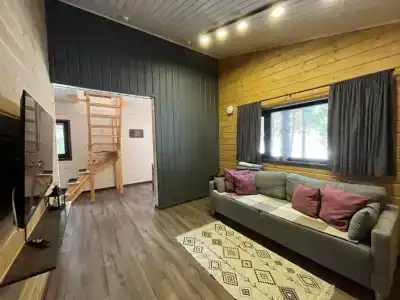 Harland Village - 101