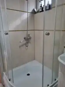 Уютный дом с цветами, видом на горы, мангалом - 12
