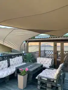 Эллинг на самом берегу моря - 9