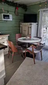 Домики с видом на озеро - 16