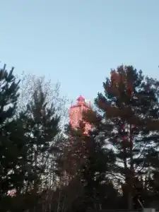 Домик между обрывом и маяком - 19