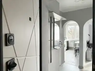 на Черняховского 12 - 19