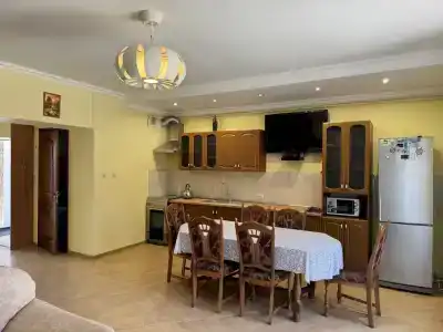 Таунхаус со своим двором - 12