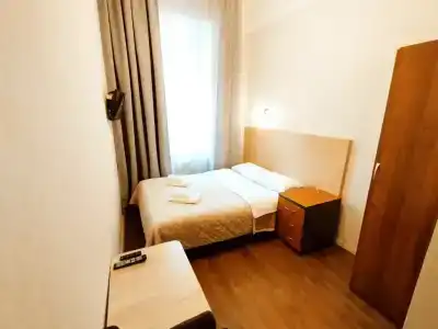 Jo Inn - 73