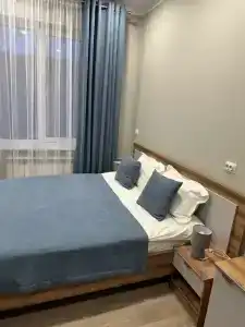 на Тази Гиззата 1В - 25