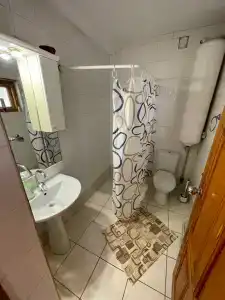 Домик в центре, где тихо и спокойно - 6