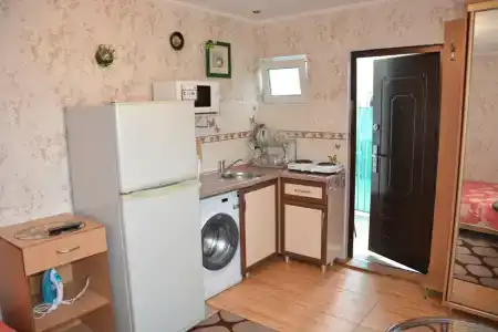 на Массандровской - 14