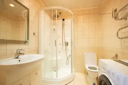 Кирова 10 - 6