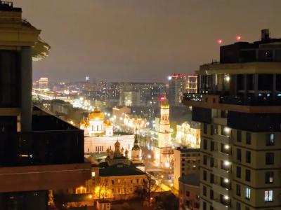 Белоснежные апартаменты, парящие над Петербургом - 34