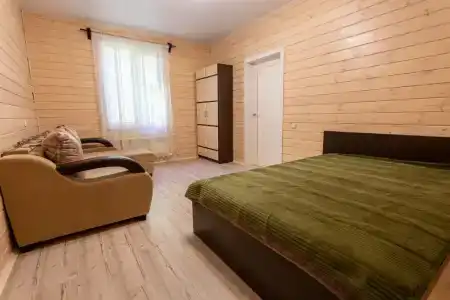 Уютный дом в Дачном поселке - 0