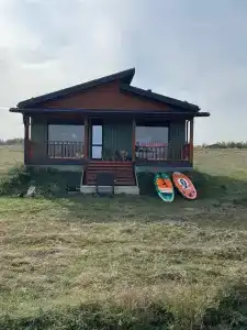 Уютный гостевой дом с озером - 0