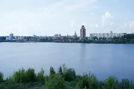 Трехкомнатные апартаменты с панорамным видом на реку Сеть ЙоХоум - 18