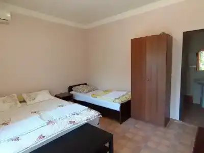 Коттедж в саду у Веры - 12