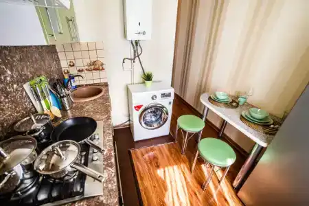 на Суворова, 15 - 4