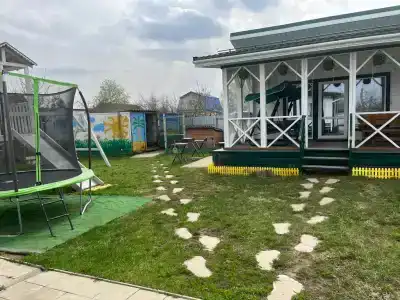 Уютный дом с беседкой - 1