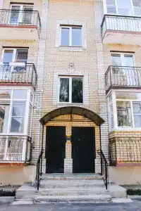 Новые апартаменты в центре с видом на пруд - 15