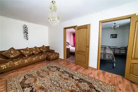 на Дзержинского 3 - 8