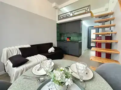 Квартиры на аллее Первой Маёвки 15 - 472