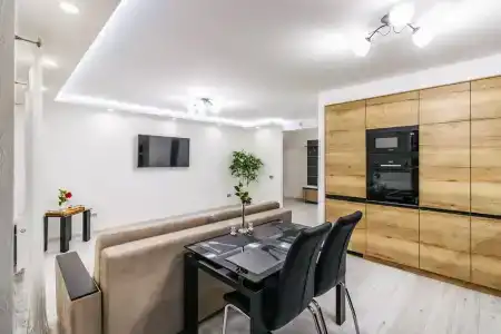 В центре - 15