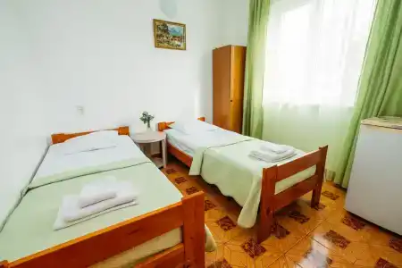 Поющие в Терновнике - 124
