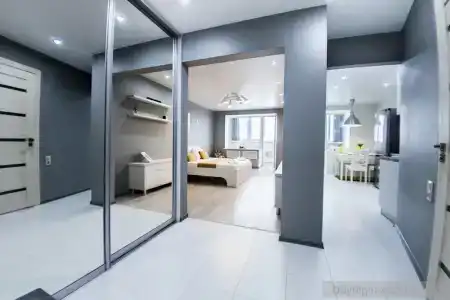 DayNight  on Generala Beloborodova 5 - 6