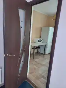 Уютный домик в окружении зелени - 8