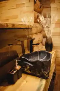 Коттедж Лахти с видом на озеро - 19