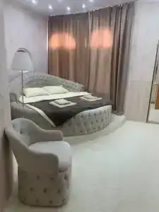 Уникальный, уютный, большой семейный дом. С видом на город - 0