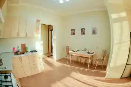Голден Хаус - 4