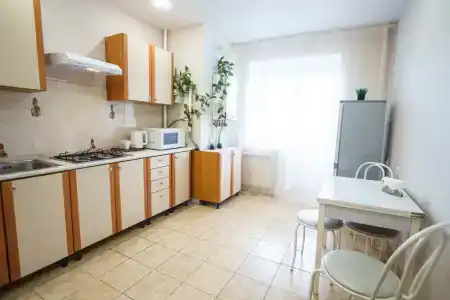 на Староникитской - 4
