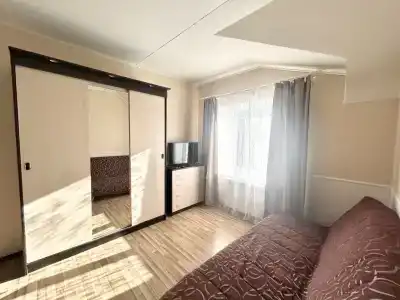 на Каракозова, 10 - 3