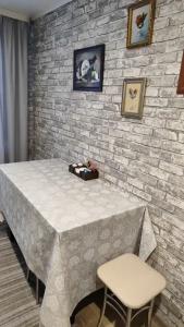 У Александра - 24