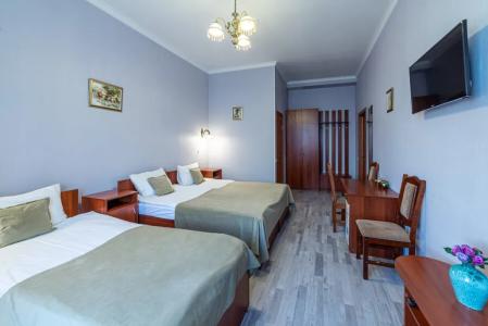 Демократ на Некрасова 58 - 179