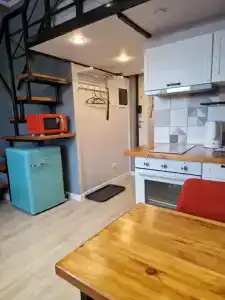 Metro Apartments - 28